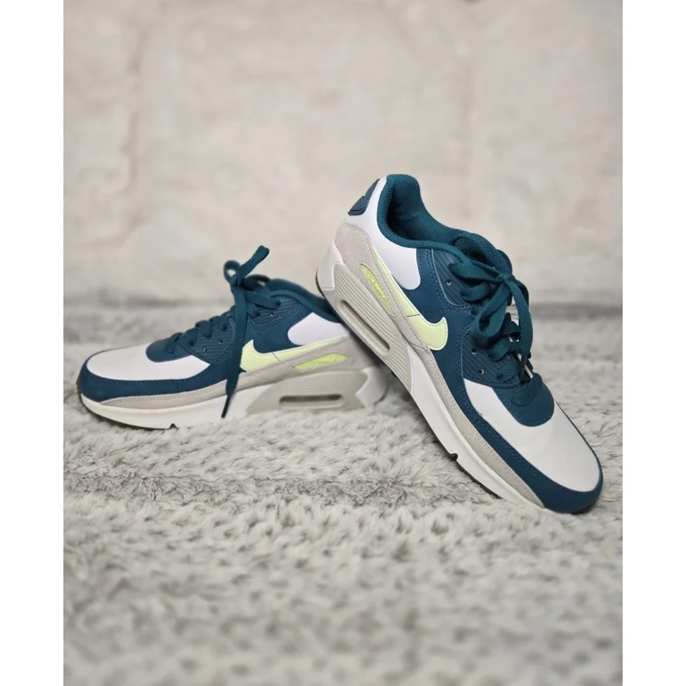 Nike Air Max 90 LTR Shoes Youth Size 5.5Y Bright Spruce Volt Swoosh EXCELLENT